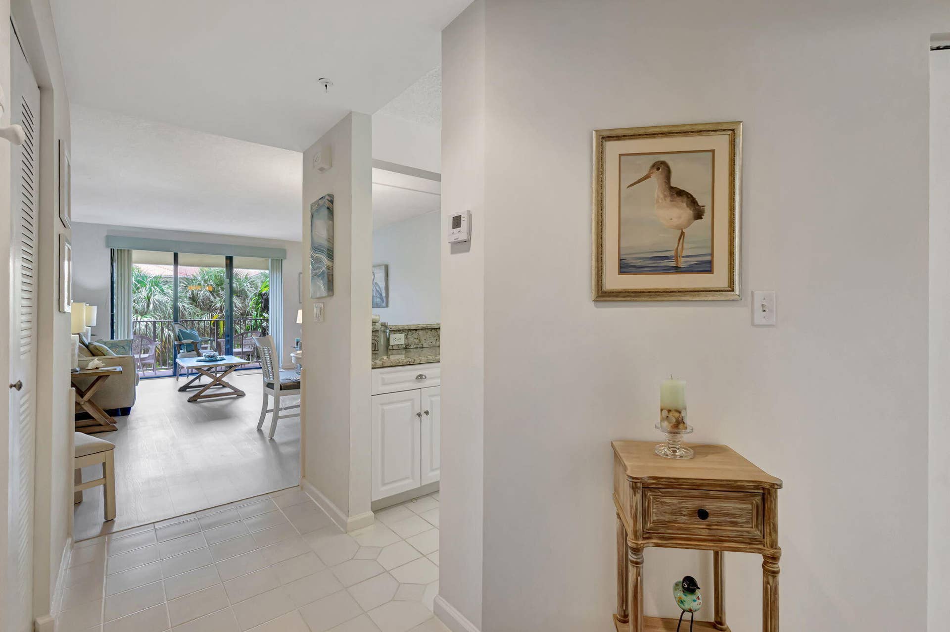 800 Uno Lago Drive, #302, Juno Beach, FL 33408 Entryway