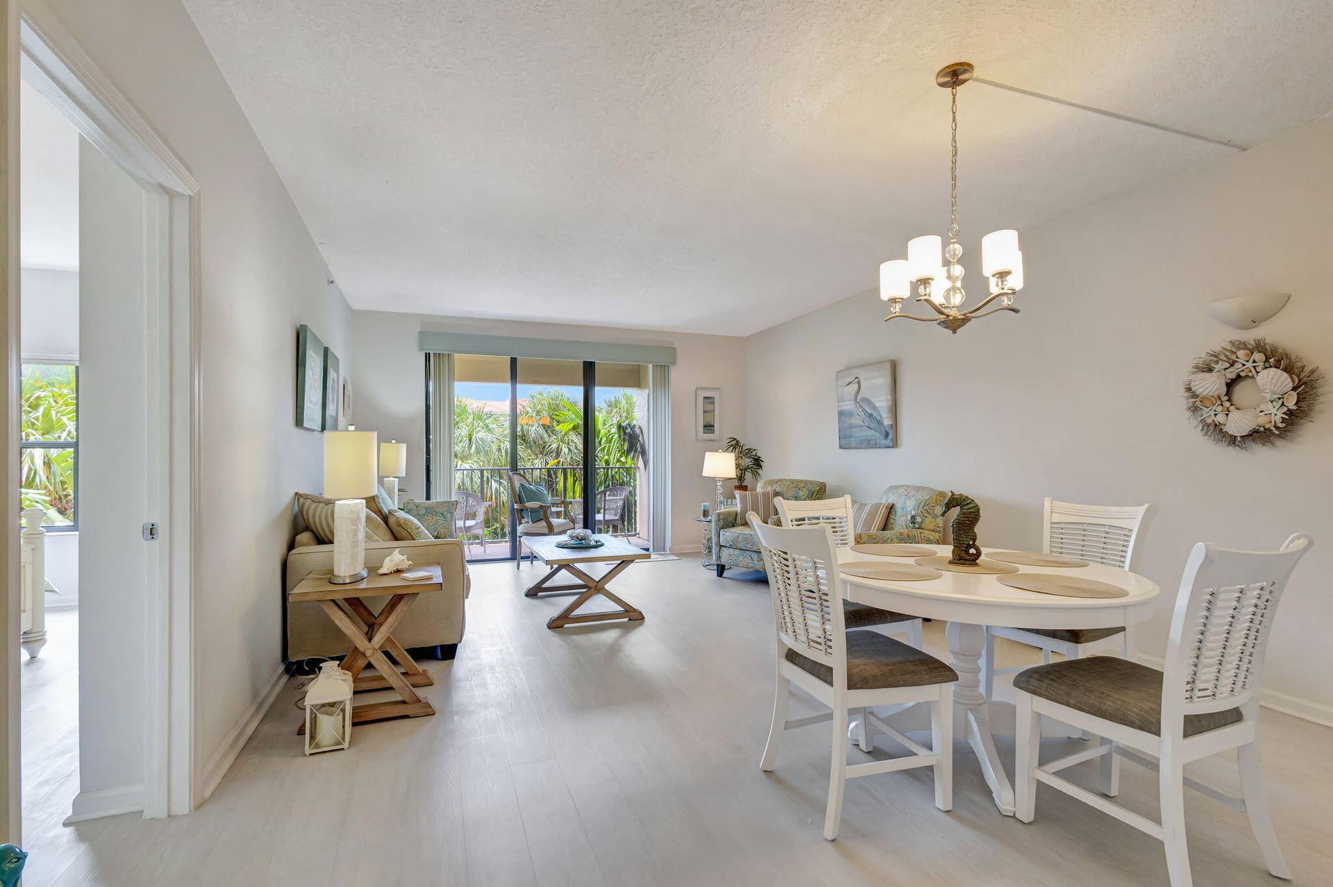 800 Uno Lago Drive, #302, Juno Beach, FL 33408 Dining Area