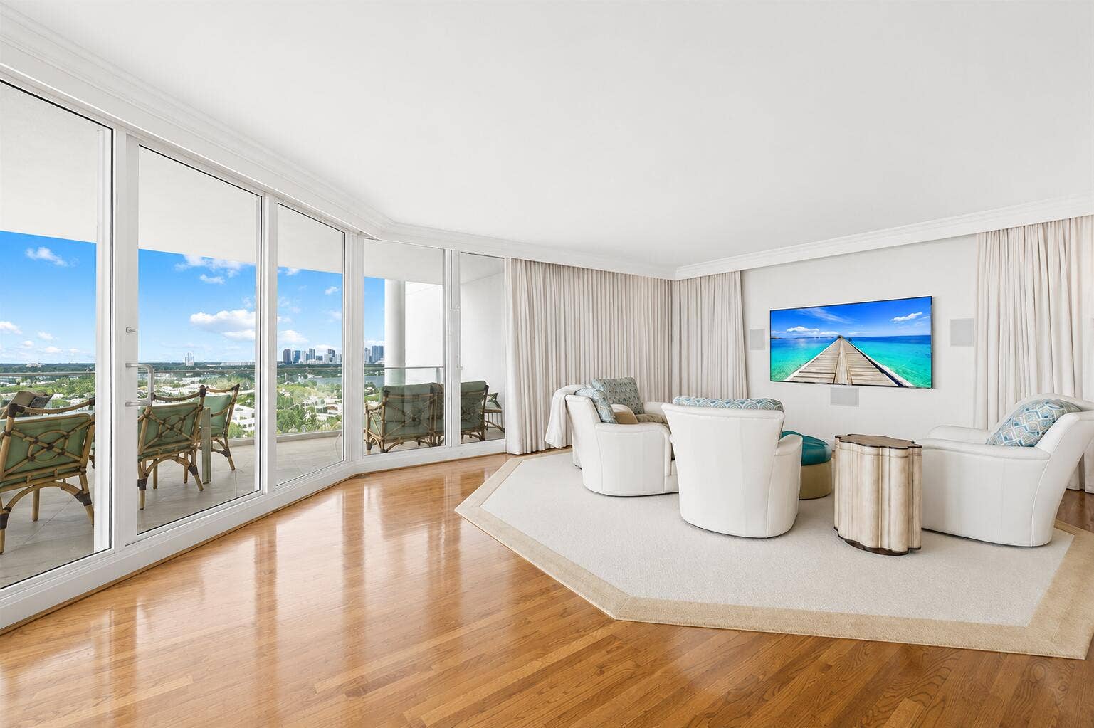 3055 Harbor Drive, #1603, Fort Lauderdale, FL 33316 VIRTUALLY ALTERED - PAINTED WHITE
