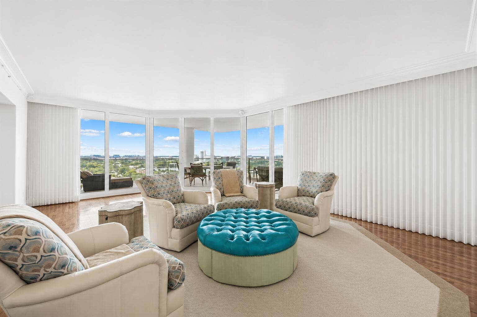 3055 Harbor Drive, #1603, Fort Lauderdale, FL 33316 VIRTUALLY ALTERED - PAINTED WHITE