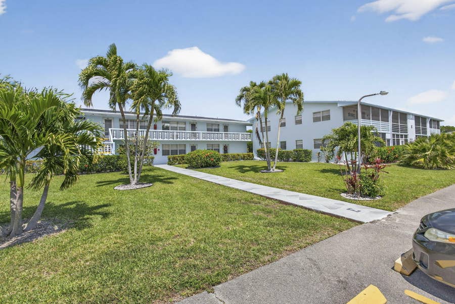 Property photo for 106 Camden E, West Palm Beach, FL