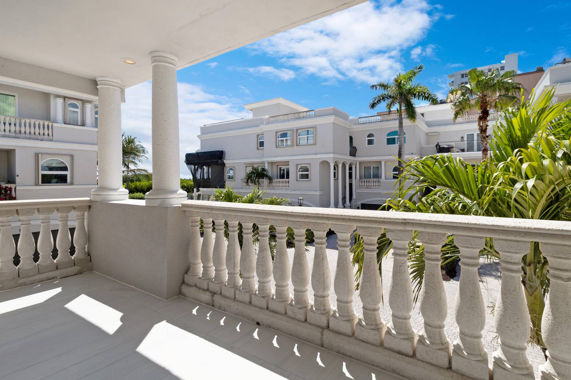 1792 Bay Drive, #27, Pompano Beach, FL 33062 20_accutour_01 1792-bay-dr-27 -029