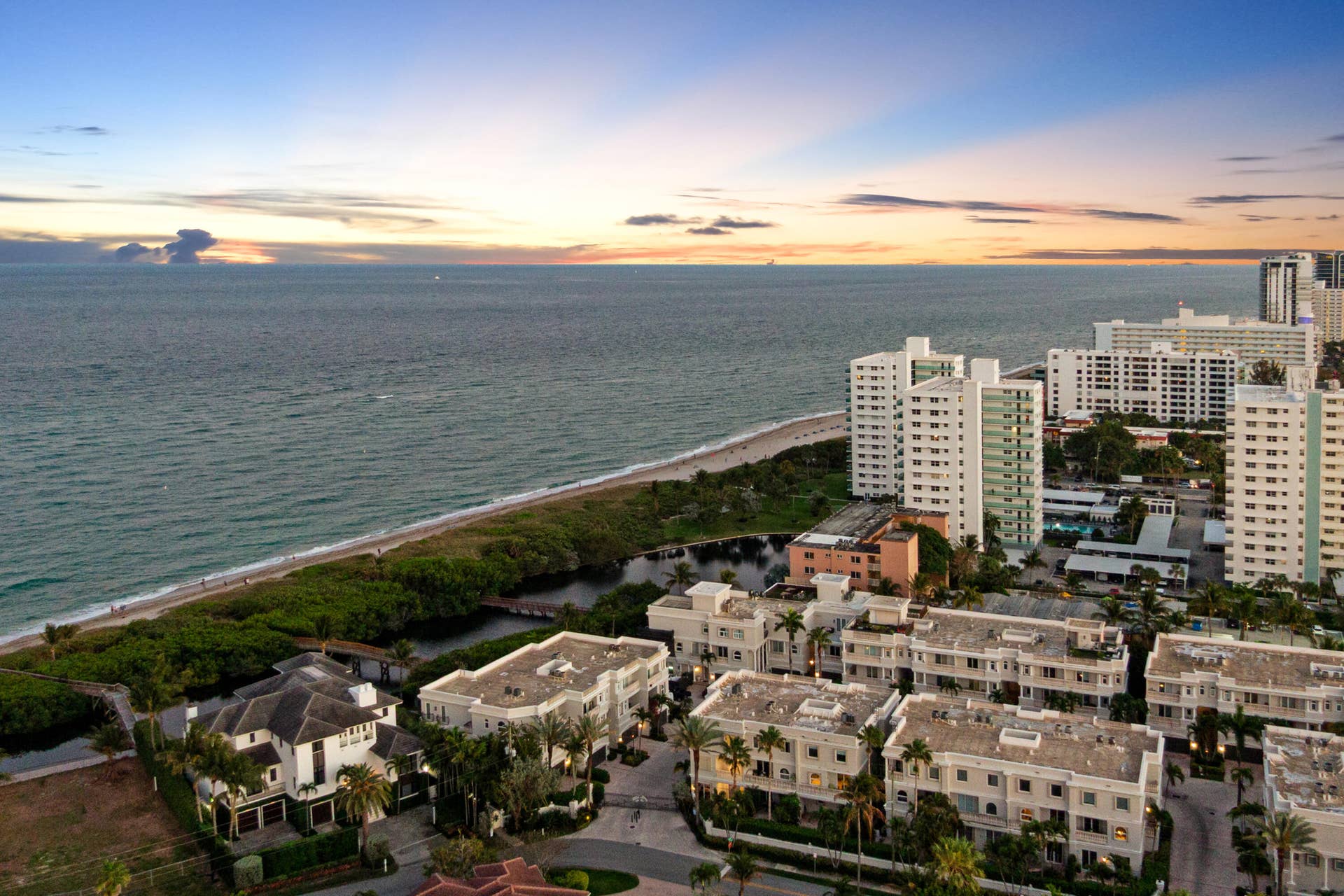 1792 Bay Drive, #27, Pompano Beach, FL 33062 62_accutour_01 1792-bay-dr-27 -012