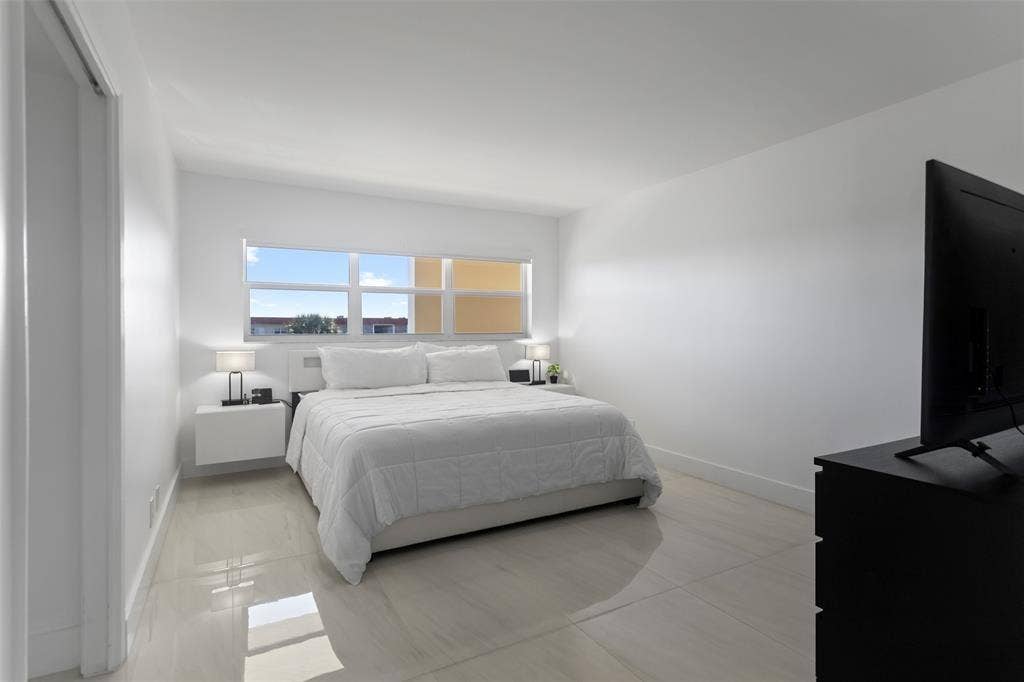 3100 NE 48th Court, #413, Lighthouse Point, Lighthouse Point, FL 33064 Primary Suite