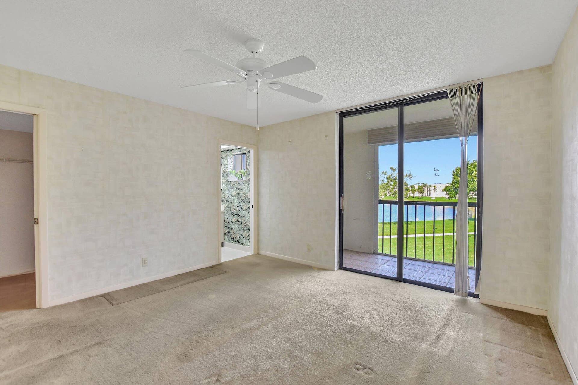 5340 Las Verdes Circle, #208, Delray Beach, FL 33484 15-web-or-mls-DSC_3051