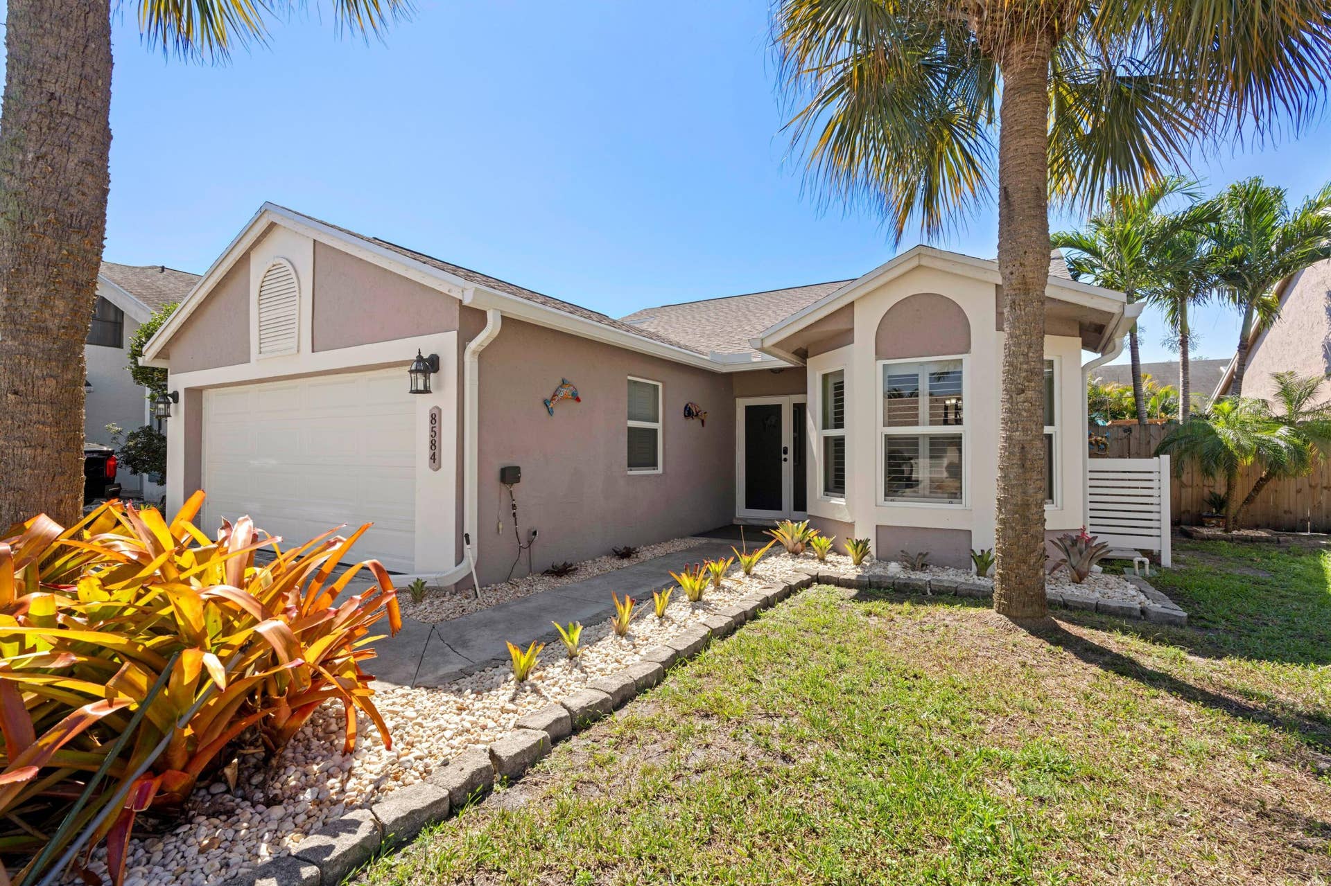 8584 Shawe Way, Boca Raton, FL 33433 Front Exterior