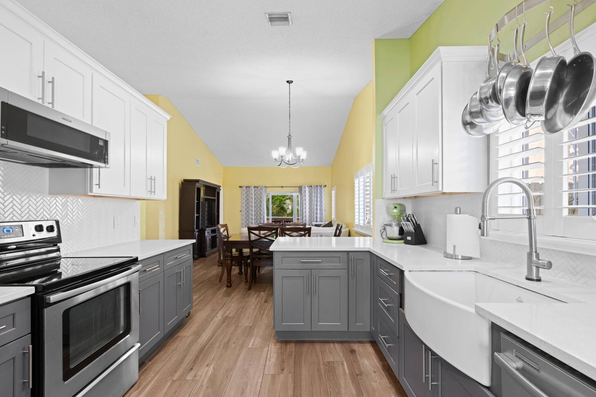 8584 Shawe Way, Boca Raton, FL 33433 Kitchen