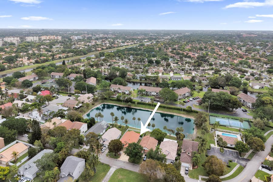 Property photo for 600 NW 45th Avenue, Deerfield Beach, FL