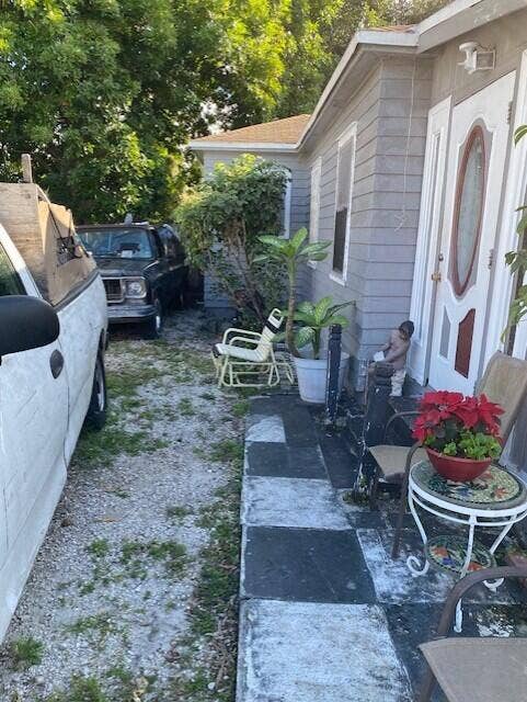 102 NW 28th Way, Fort Lauderdale, FL 33311 Side
