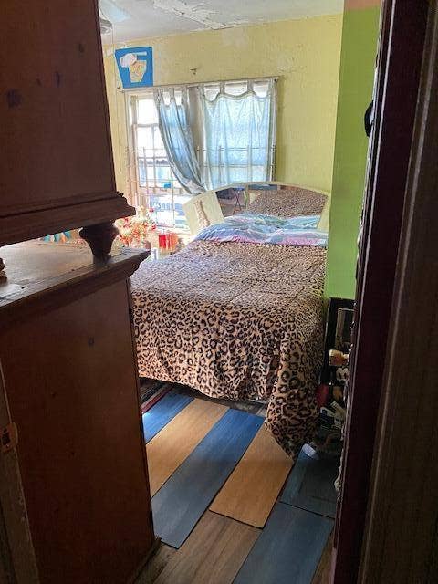 102 NW 28th Way, Fort Lauderdale, FL 33311 Guest room