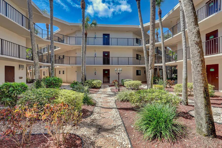 Property photo for 5100 Las Verdes Circle, #215, Delray Beach, FL