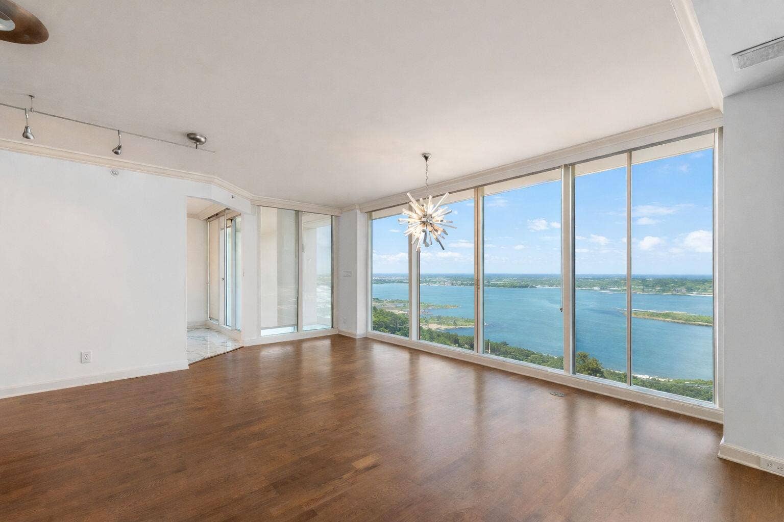 529 S Flagler Drive, #12 Gh, West Palm Beach, FL 33401 Windows Virtually Edited