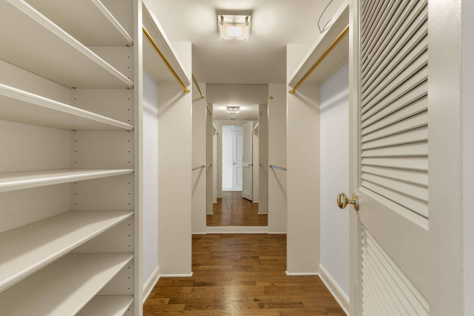 529 S Flagler Drive, #12 Gh, West Palm Beach, FL 33401 Walk-in Closet - Guest Bedroom 1