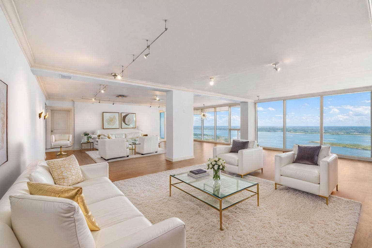 529 S Flagler Drive, #12 Gh, West Palm Beach, FL 33401 Virtually Staged / Windows Virtually Edited