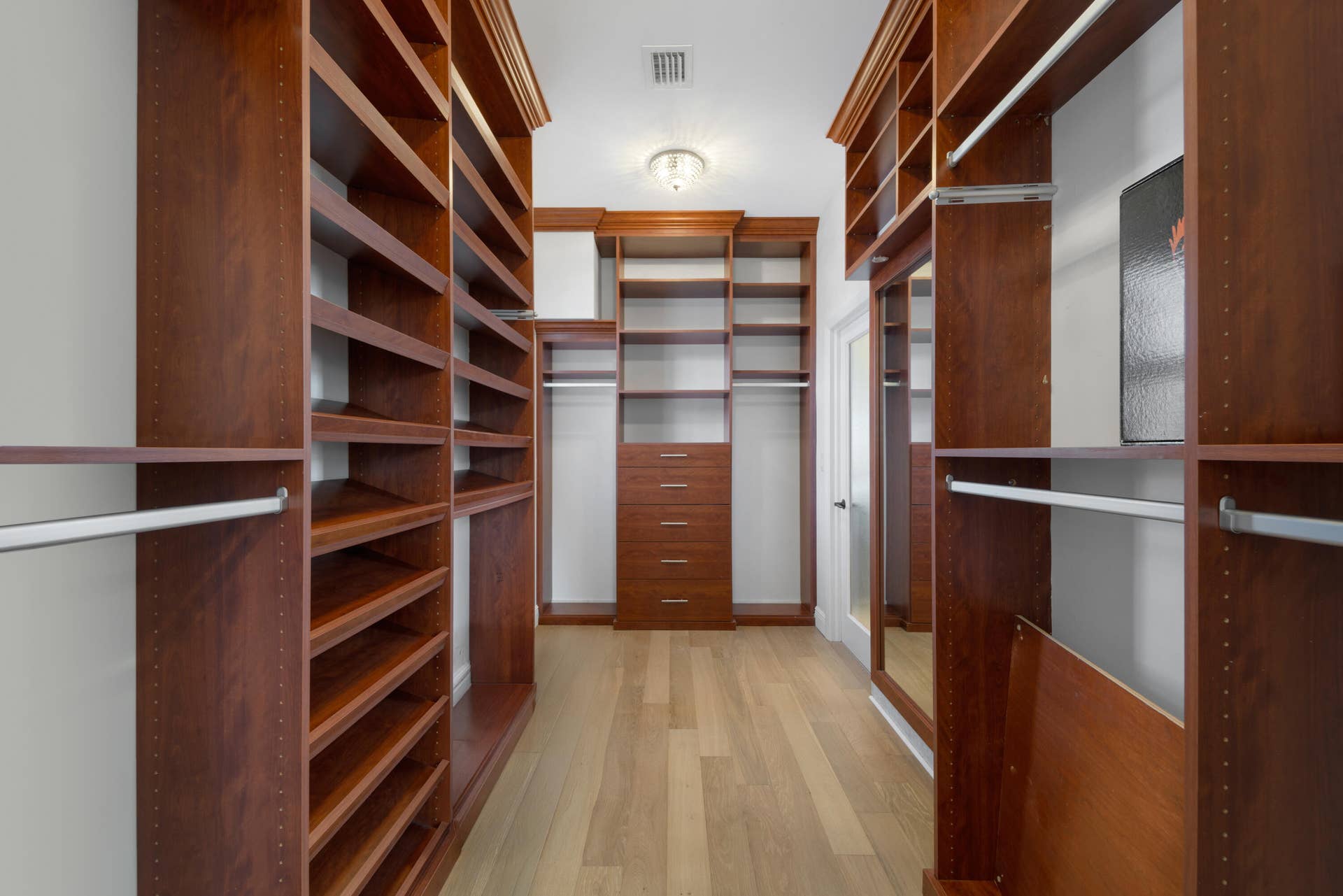 506 Victoria Terrace, Fort Lauderdale, FL 33301 One of (2) big Primary Closets!