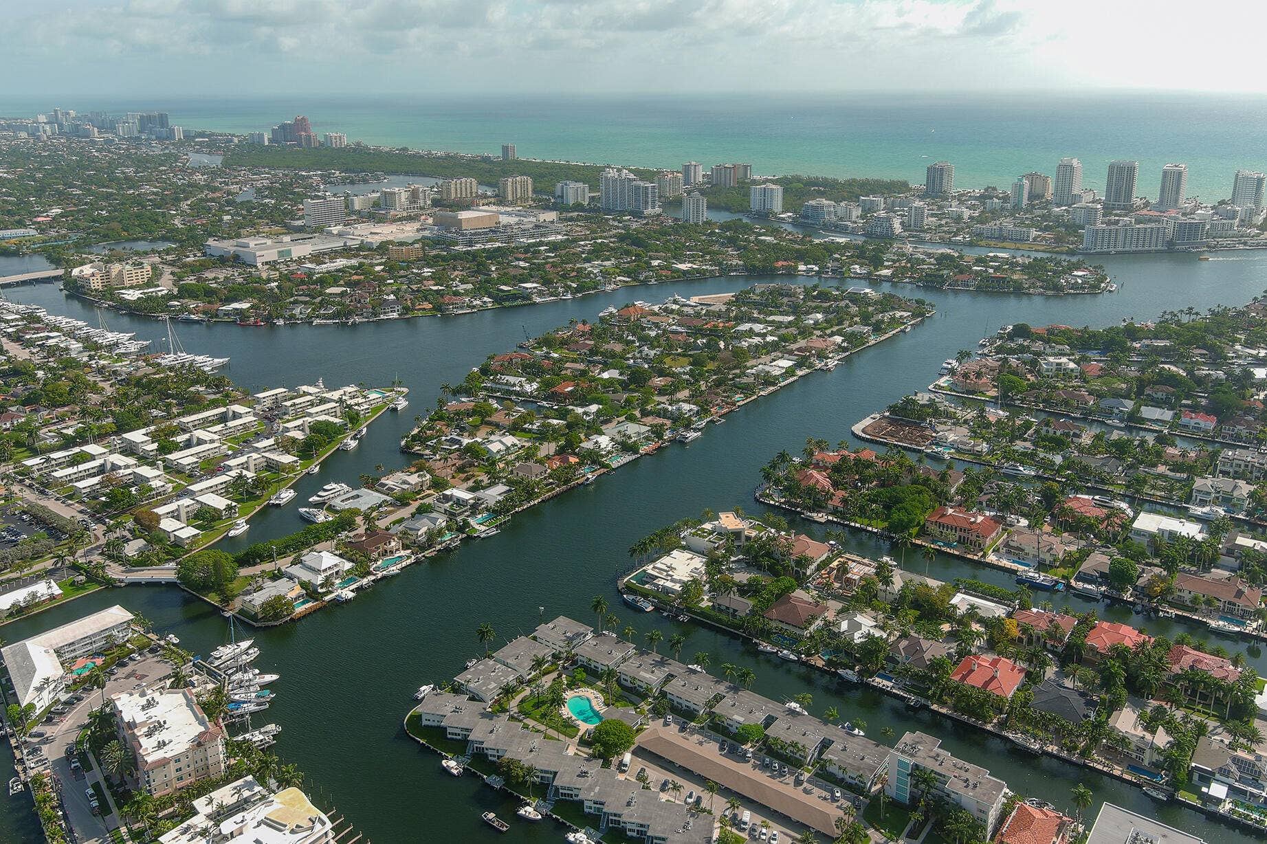 180 Isle Of Venice Drive, #119, Fort Lauderdale, FL 33301 23 2