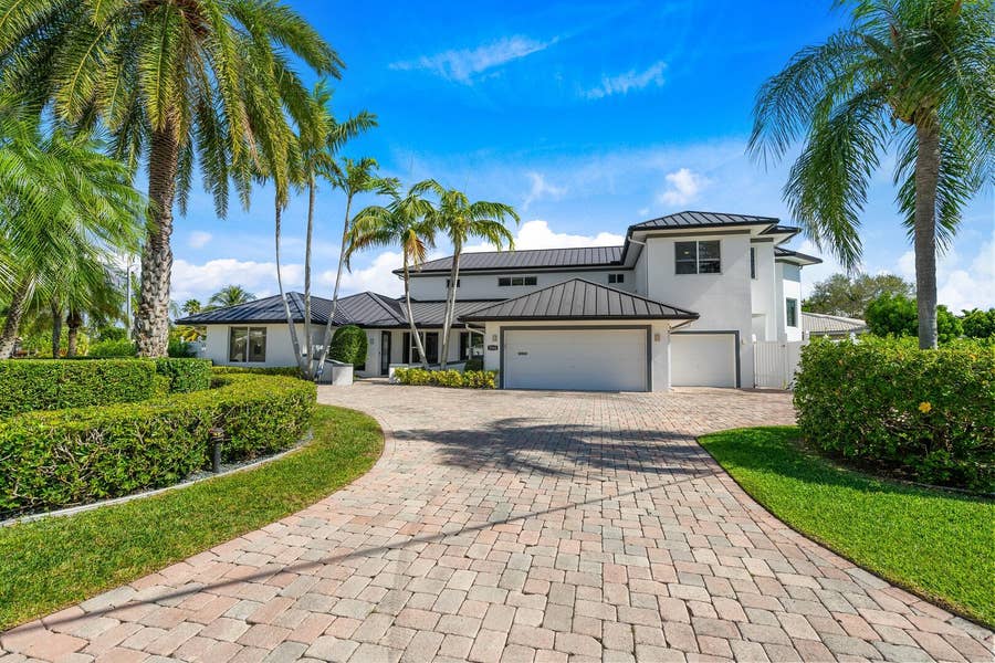 Property photo for 5500 NE 31st Avenue, Fort Lauderdale, FL