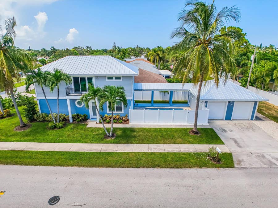 Property photo for 425 Hugh Street, Jupiter, FL