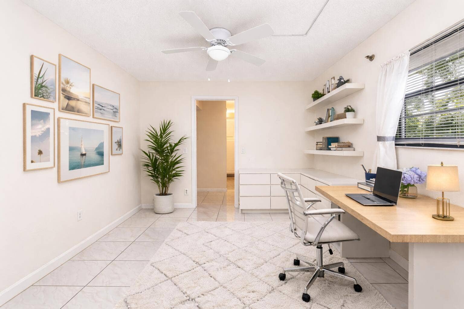 9220 SW 14th Street, #3-208, Boca Raton, FL 33428 Virtually Staged