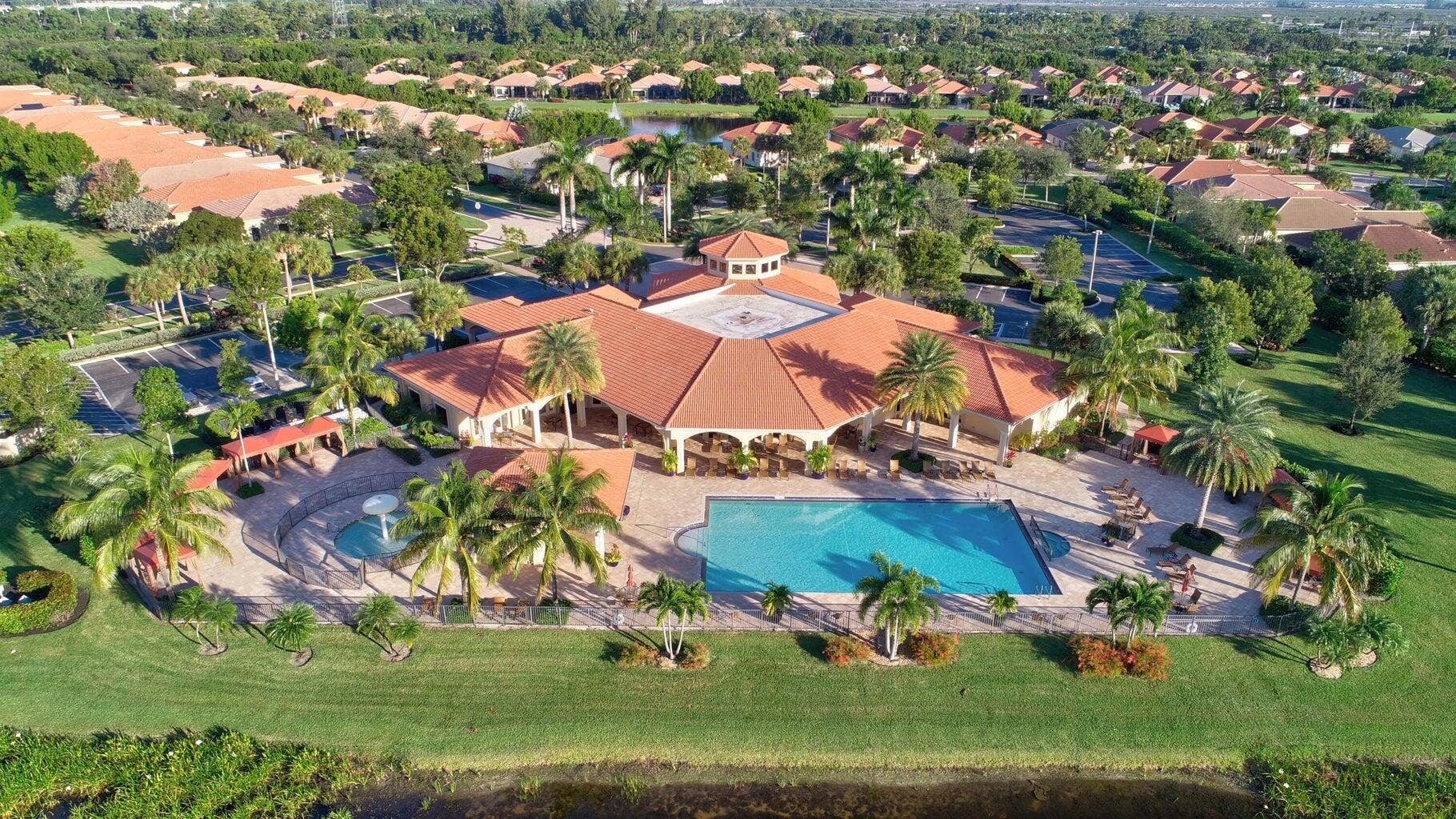 Clubhouse Airial