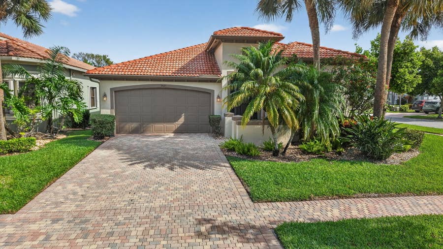 Property photo for 9571 Isles Cay Drive, Delray Beach, FL