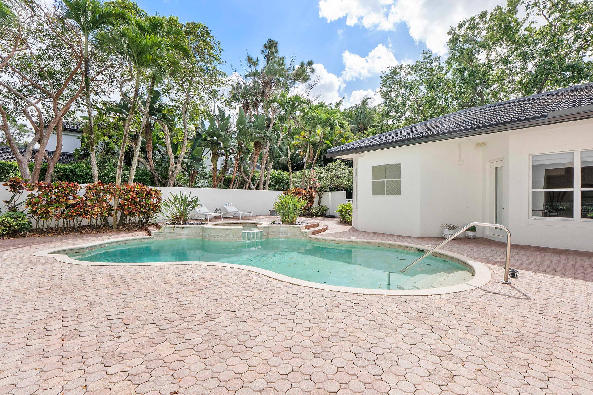 6015 Pinewood Avenue, Parkland, FL 33067 6015 Pinewood Ave_070