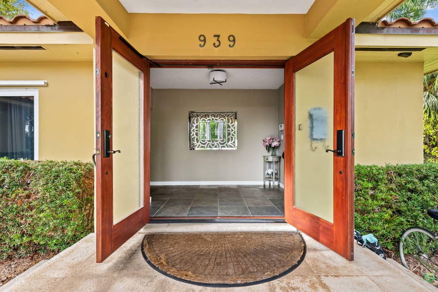 Property photo for 939 Buchanan Street, Hollywood, FL