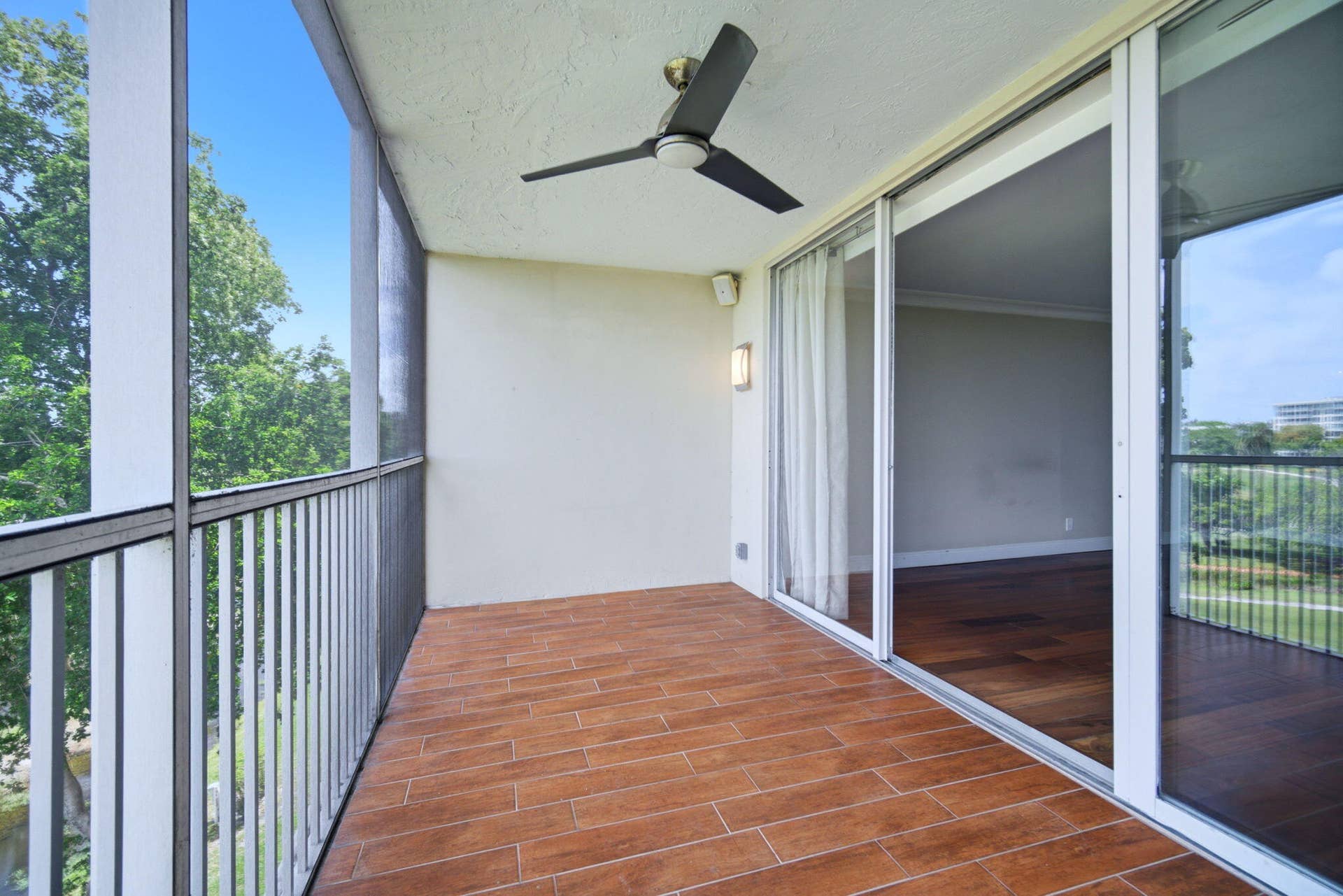 2901 S Palm Aire Drive, Pompano Beach, FL 33069 25-web-or-mls-IMG_3329