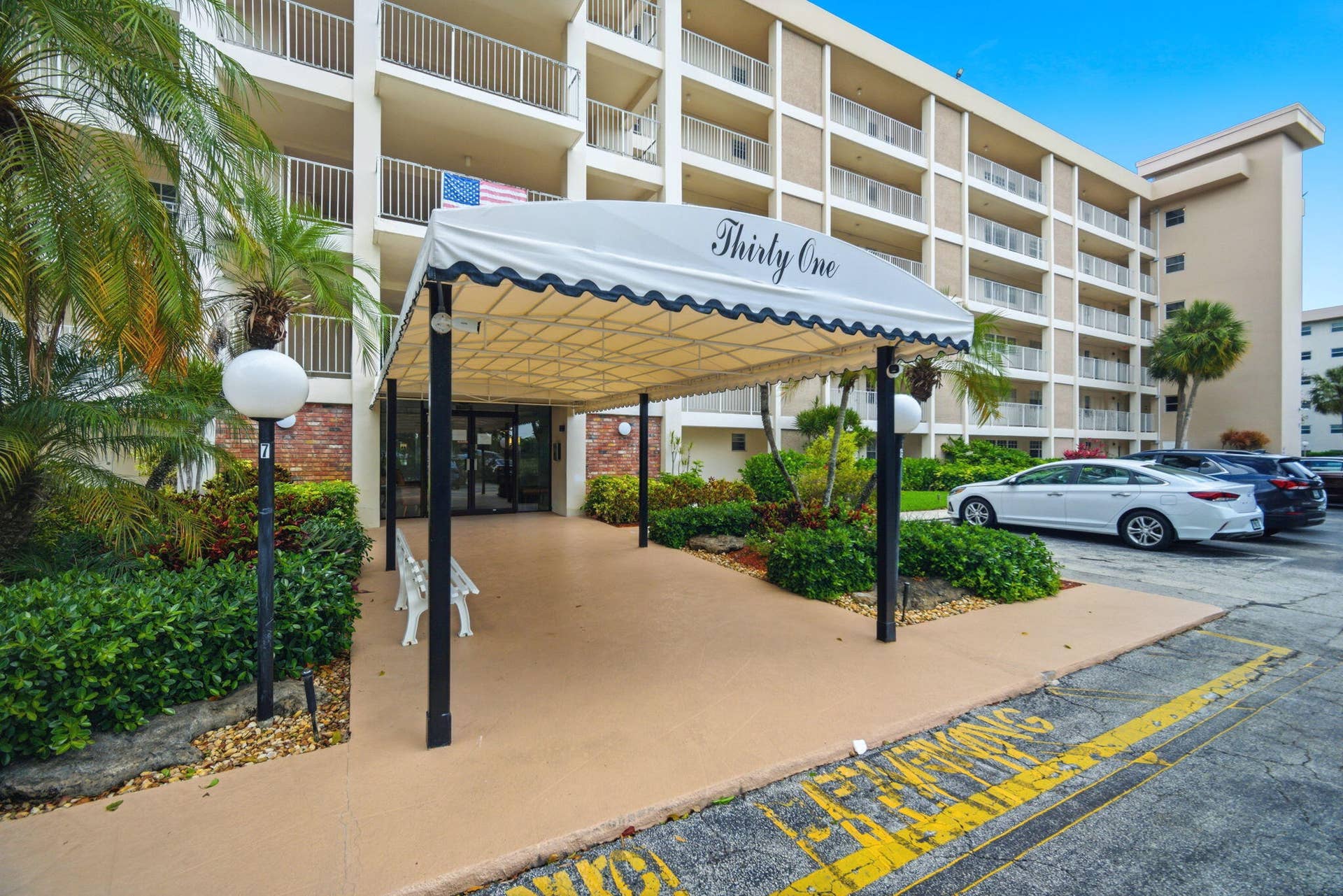 2901 S Palm Aire Drive, Pompano Beach, FL 33069 2-web-or-mls-IMG_3263
