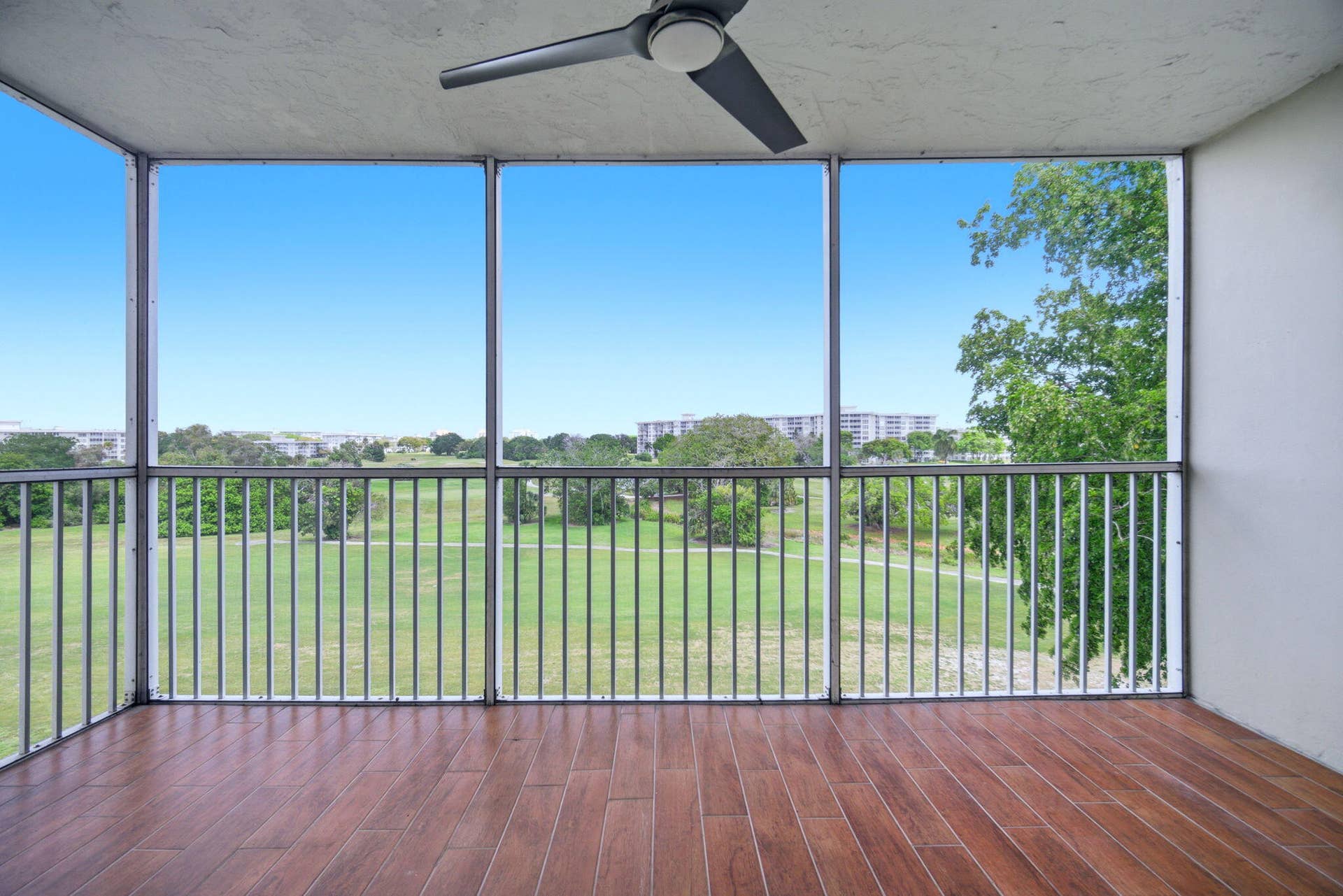 2901 S Palm Aire Drive, Pompano Beach, FL 33069 22-web-or-mls-IMG_3320
