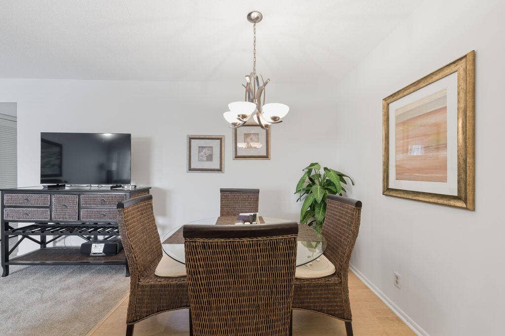 101 Doolen Court, #307, North Palm Beach, FL 33408 Dining Room
