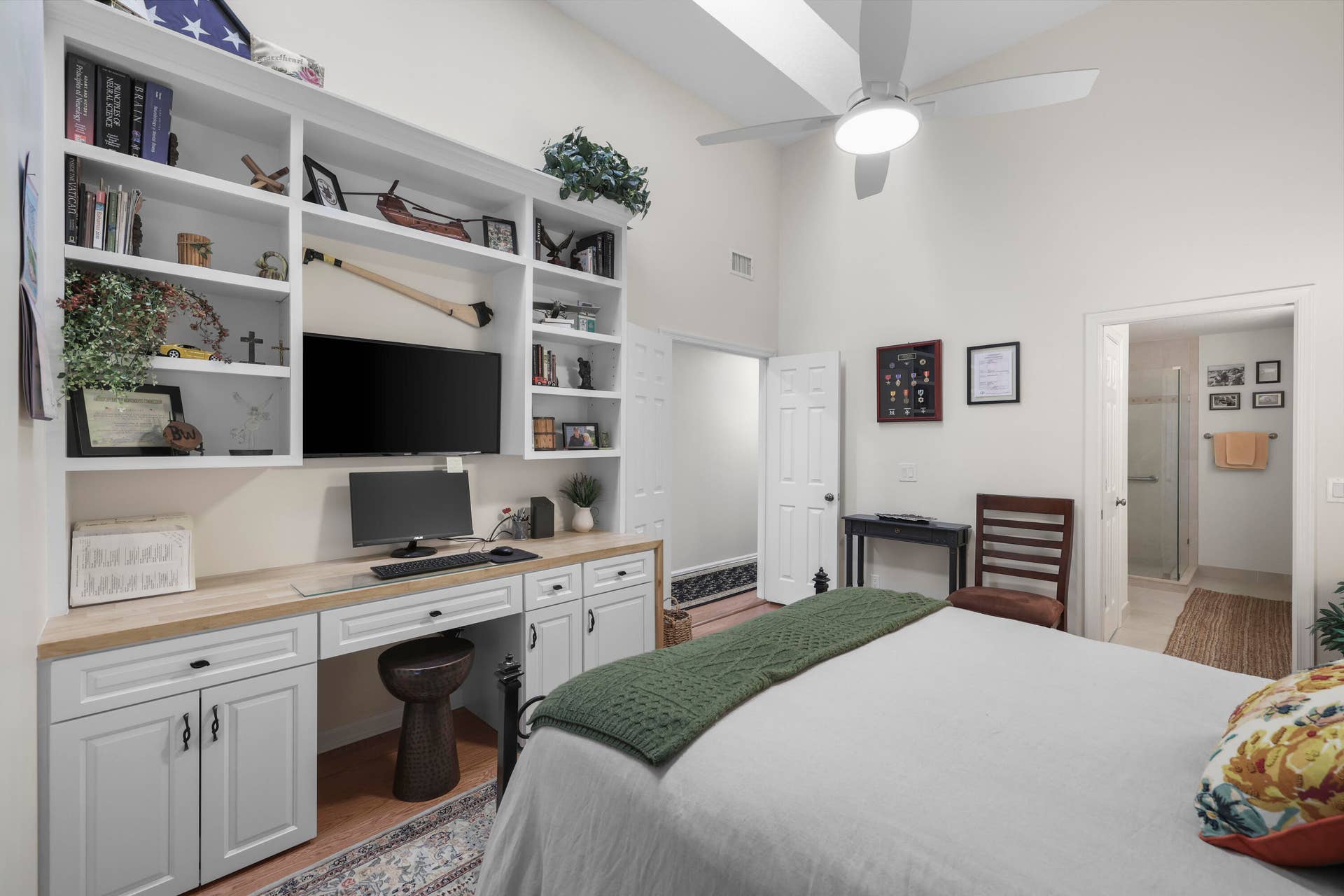 461 Coral Cove Drive - 25.jpg-FULL