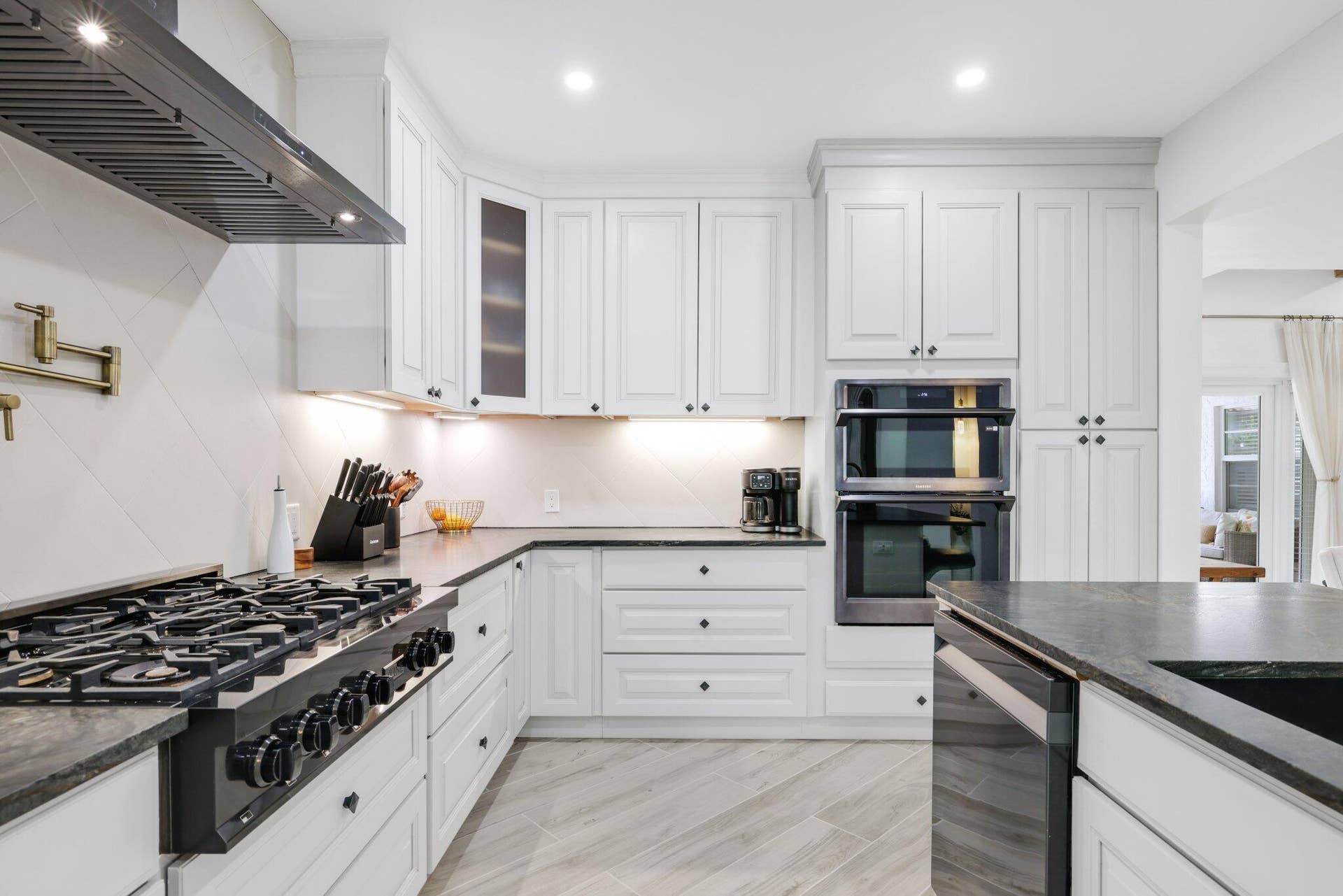706 Sunset Road, West Palm Beach, FL 33401 706 Sunset Road - 34.jpg-SMALL