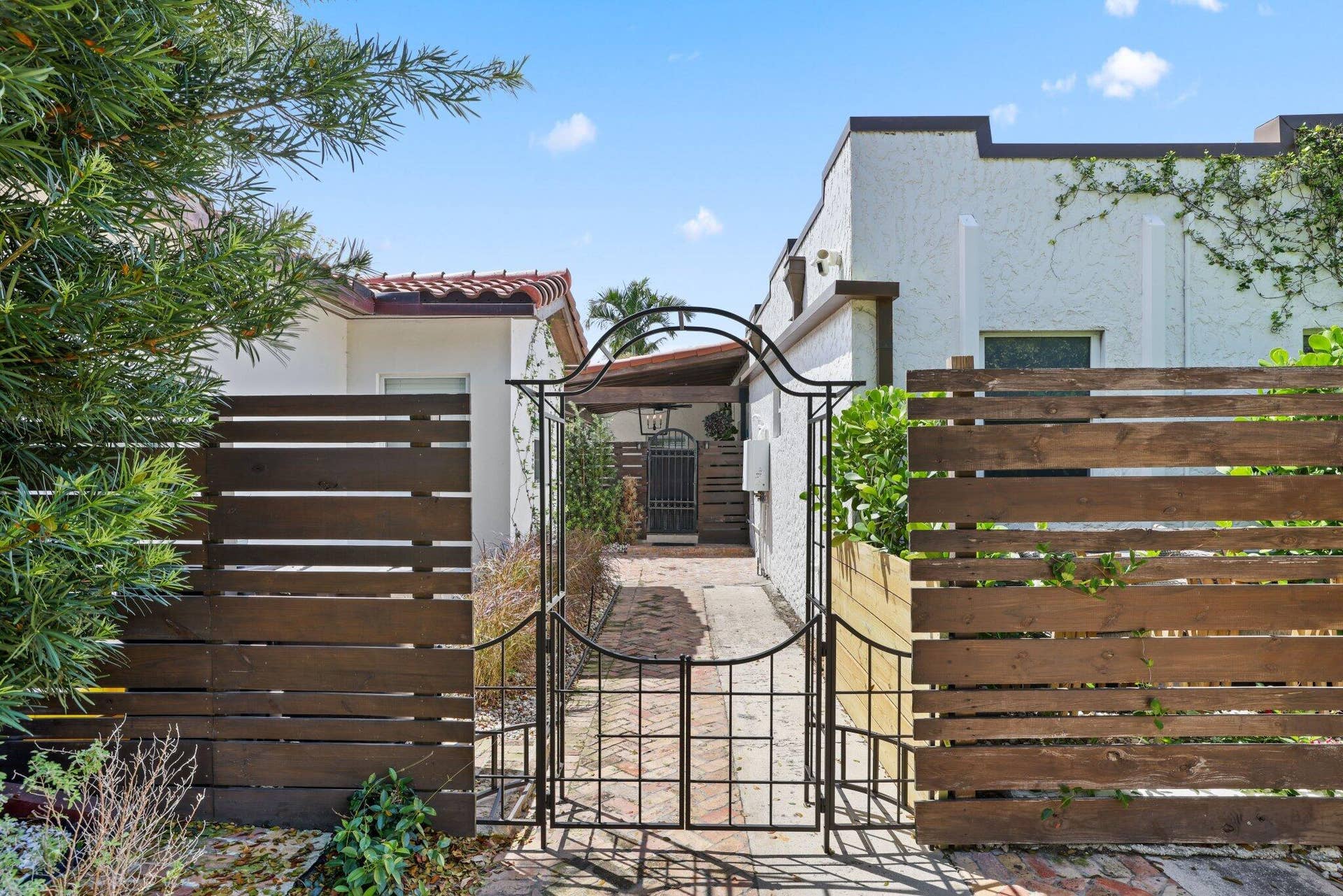 706 Sunset Road, West Palm Beach, FL 33401 706 Sunset Road - 20.jpg-SMALL