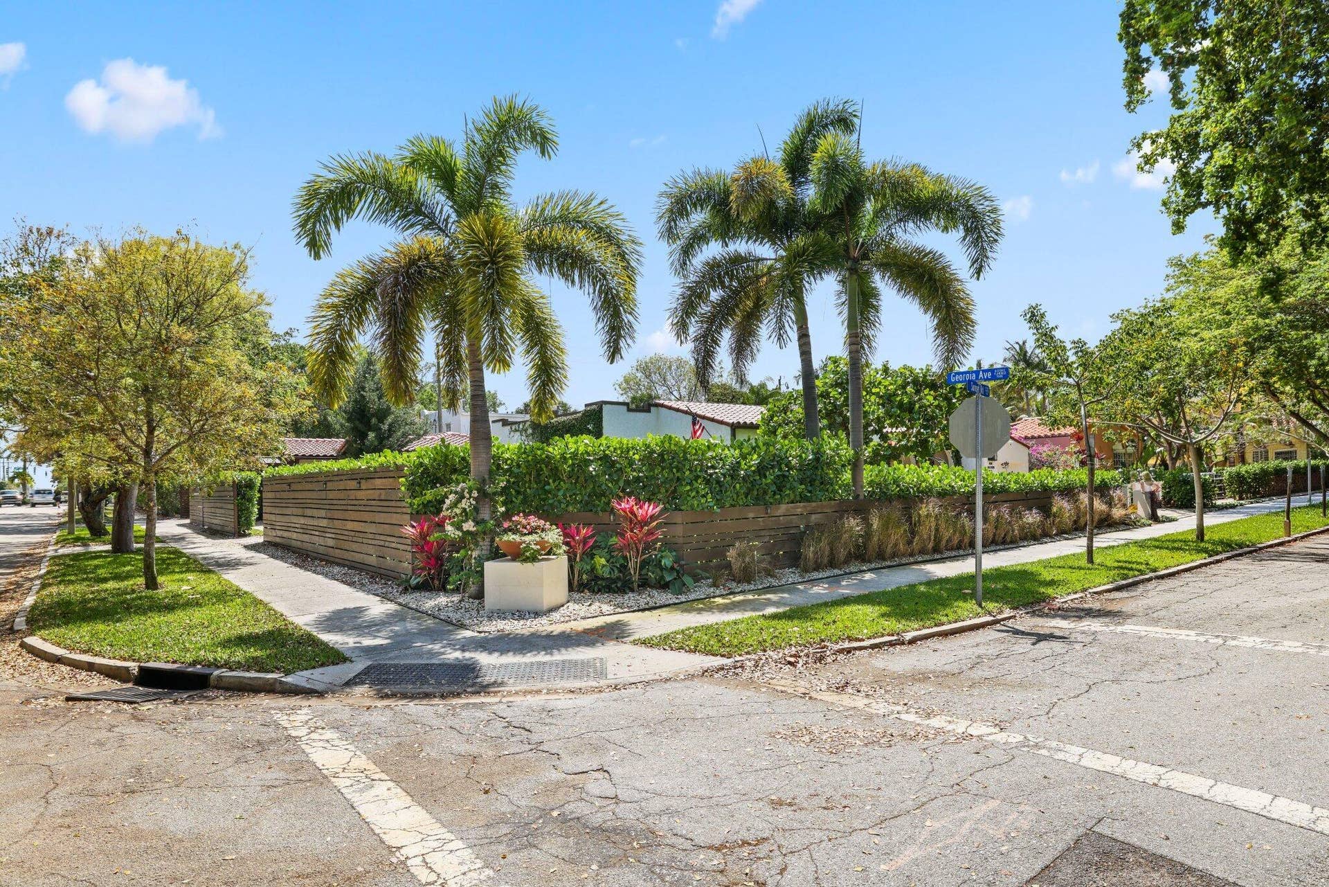 706 Sunset Road, West Palm Beach, FL 33401 706 Sunset Road - 21.jpg-SMALL