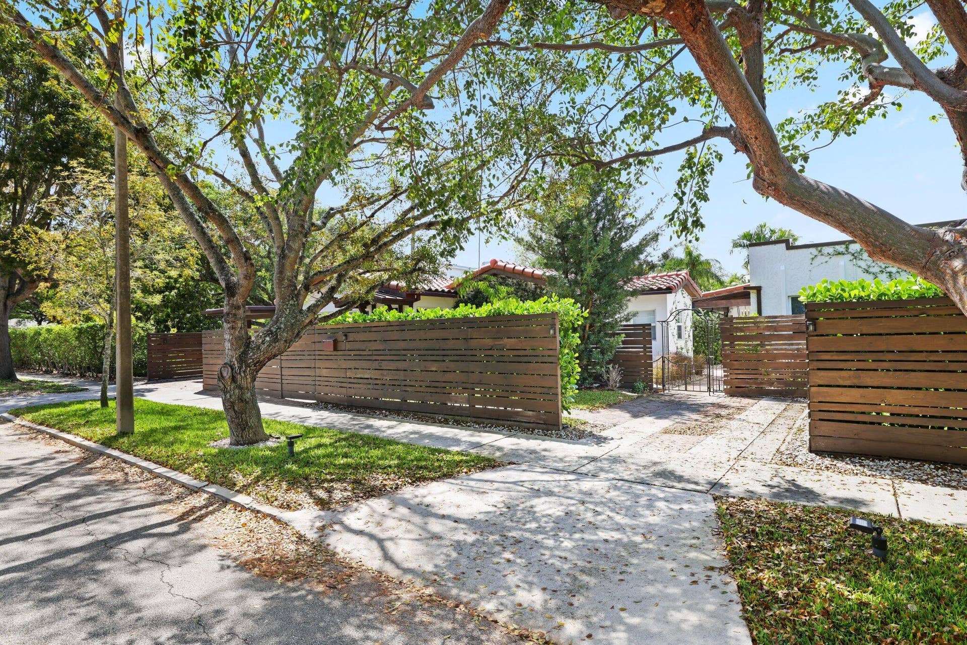 706 Sunset Road, West Palm Beach, FL 33401 706 Sunset Road - 17.jpg-SMALL