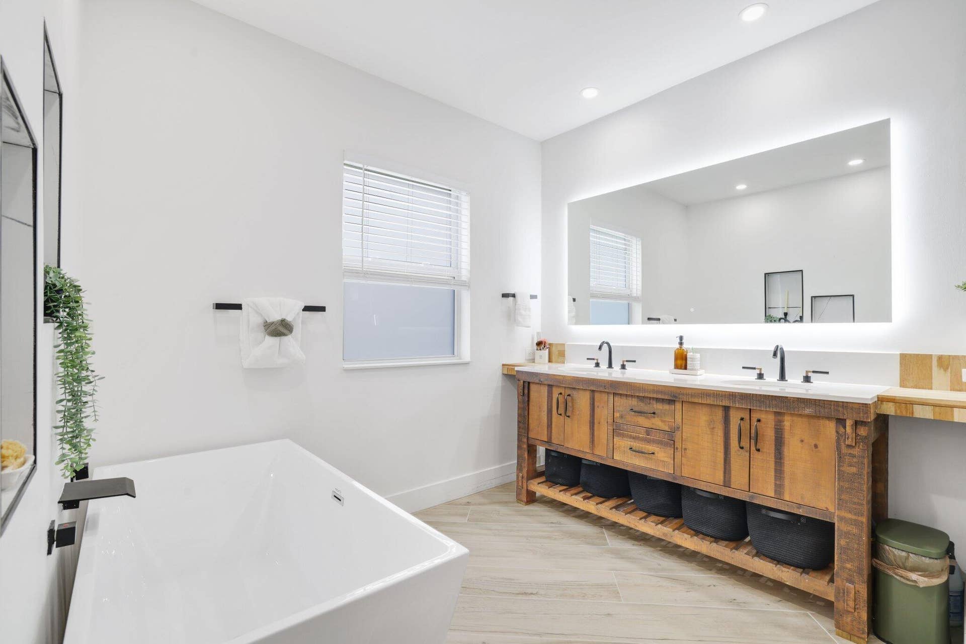 706 Sunset Road, West Palm Beach, FL 33401 706 Sunset Road - 50.jpg-SMALL
