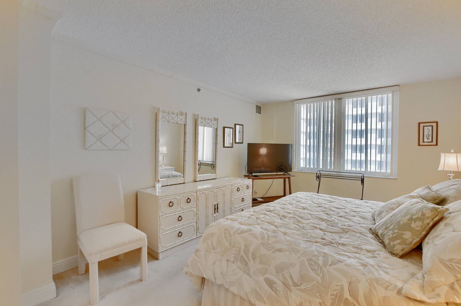 3221 S Ocean Boulevard, #308, Highland Beach, Highland Beach, FL 33487 28_ebf_0190-hdr(5)