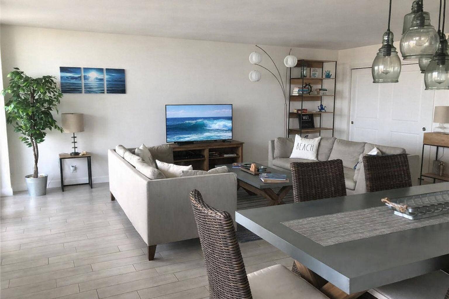 5200 N Ocean Boulevard, #1508b, Lauderdale-By-The-Sea, Lauderdale By The Sea, FL 33308 Ocean on TV 2