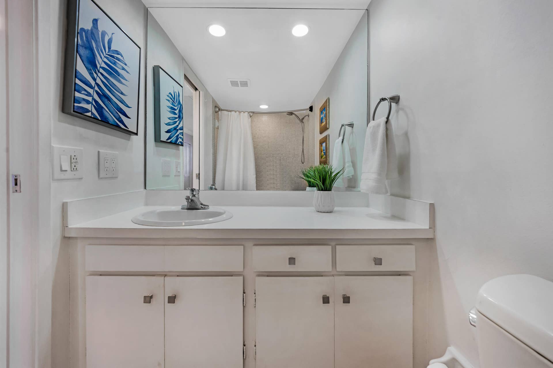 575 Oaks Lane, #1009, Pompano Beach, FL 33069 575 Oaks Ln-Pompano Beach-Natalia Hunter