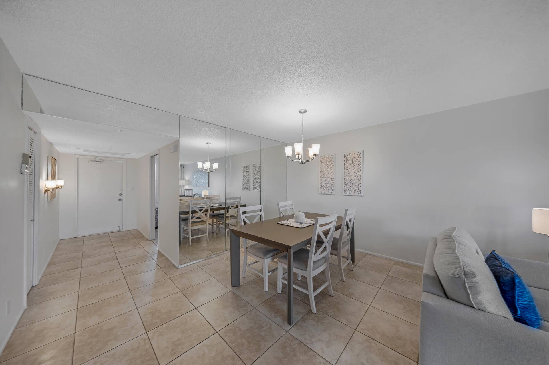 575 Oaks Lane, #1009, Pompano Beach, FL 33069 575 Oaks Ln-Pompano Beach-Natalia Hunter