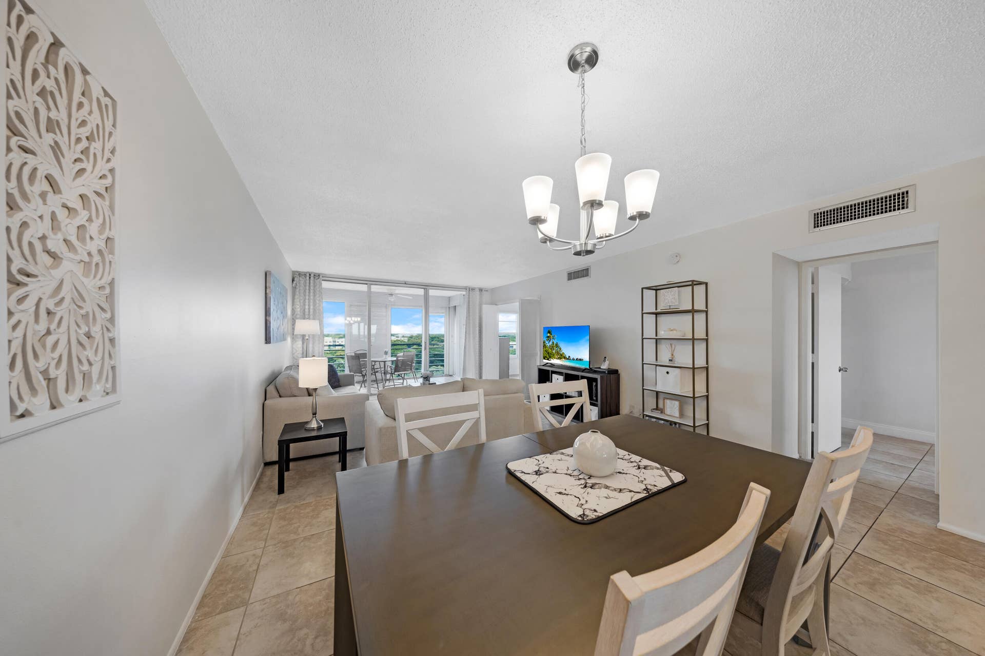 575 Oaks Lane, #1009, Pompano Beach, FL 33069 575 Oaks Ln-Pompano Beach-Natalia Hunter