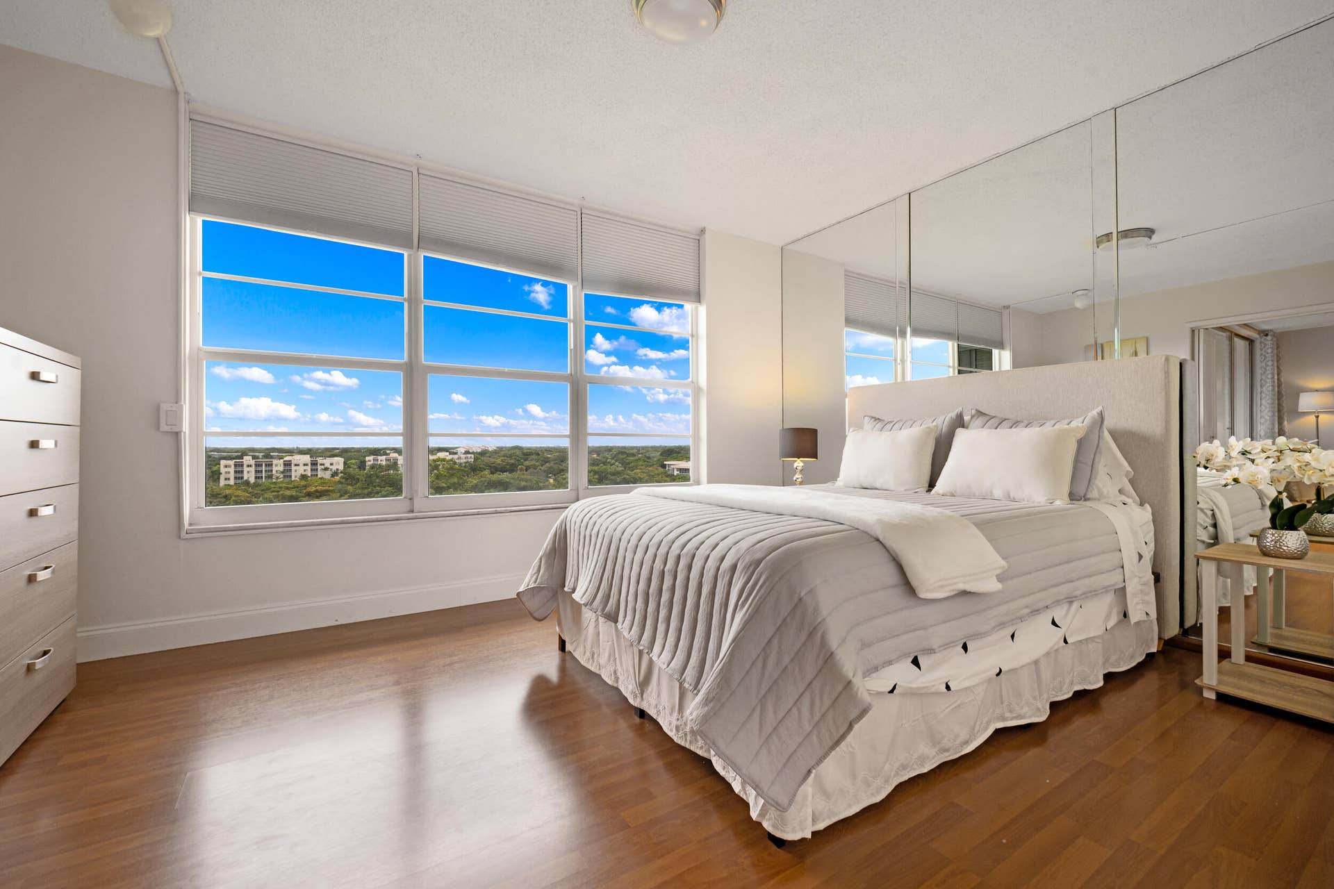 575 Oaks Lane, #1009, Pompano Beach, FL 33069 575 Oaks Ln-Pompano Beach-Natalia Hunter