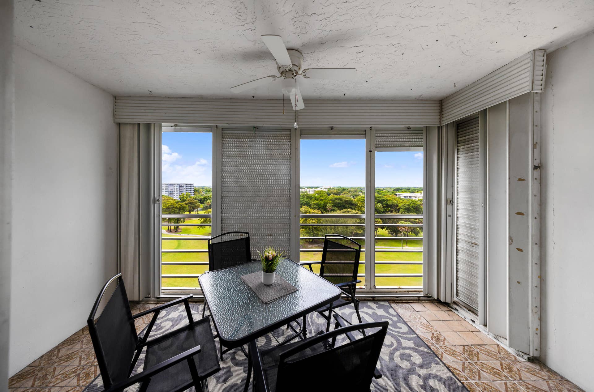 575 Oaks Lane, #1009, Pompano Beach, FL 33069 575 Oaks Ln-Pompano Beach-Natalia Hunter