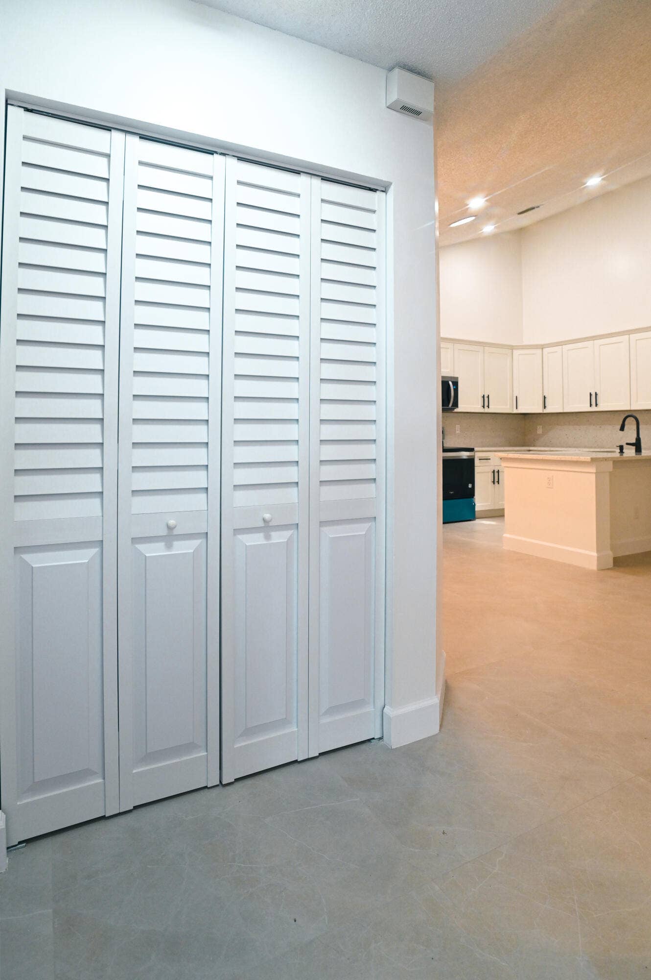 1148 Summit Trail Circle, #D, West Palm Beach, FL 33415 Michelle Lawson Photography - Rob-8