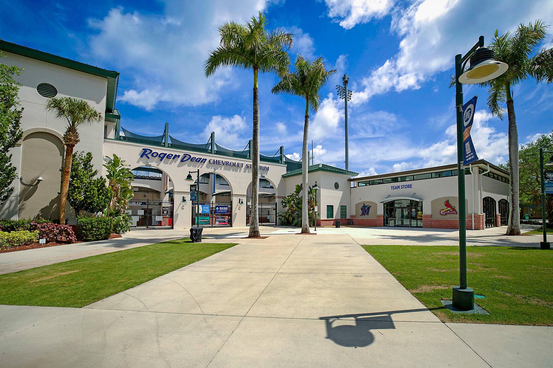 3414 W Mallory Boulevard, Jupiter, FL 33458 Close to Roger Dean Stadium.