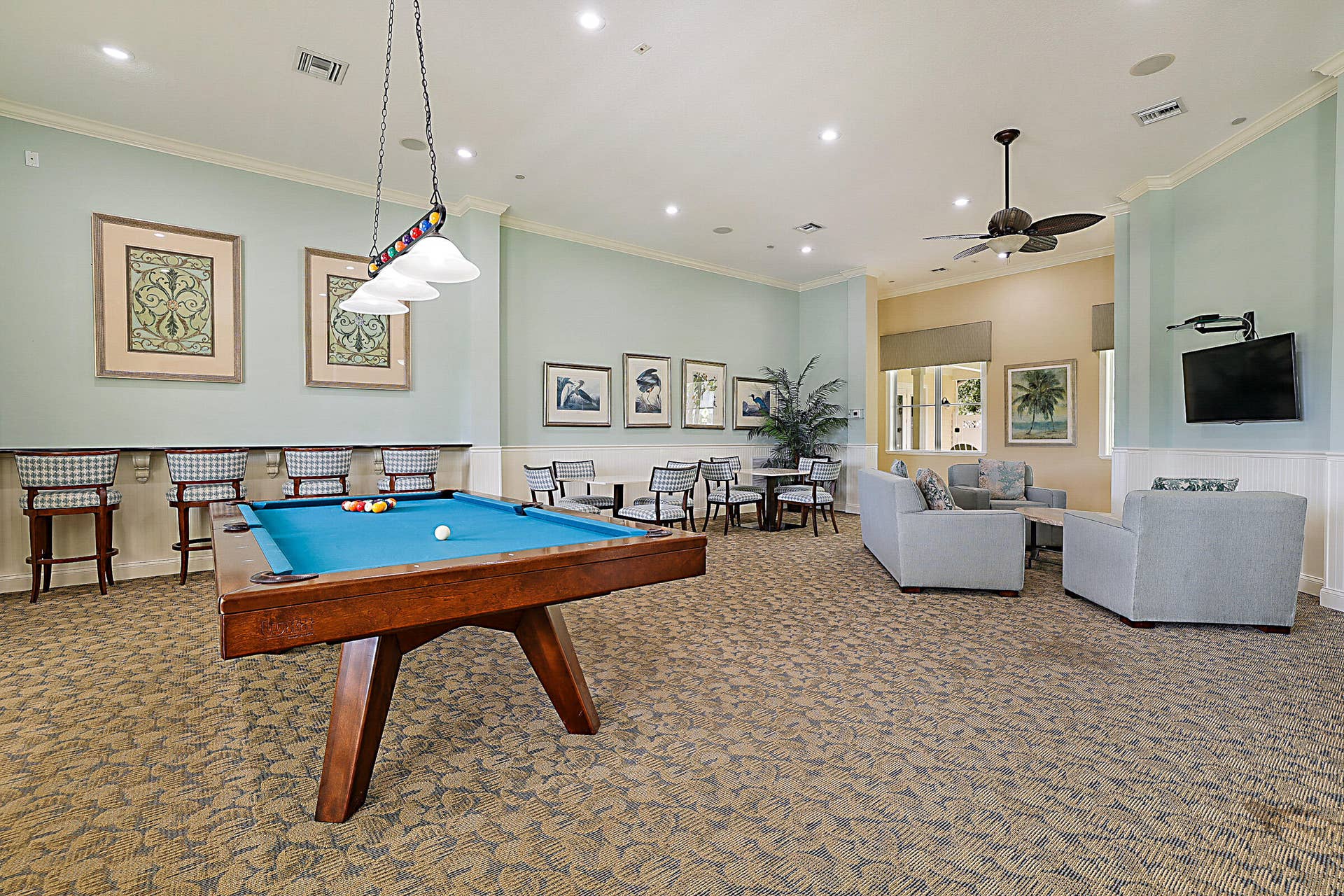 3414 W Mallory Boulevard, Jupiter, FL 33458 Lounge area in amenity center.