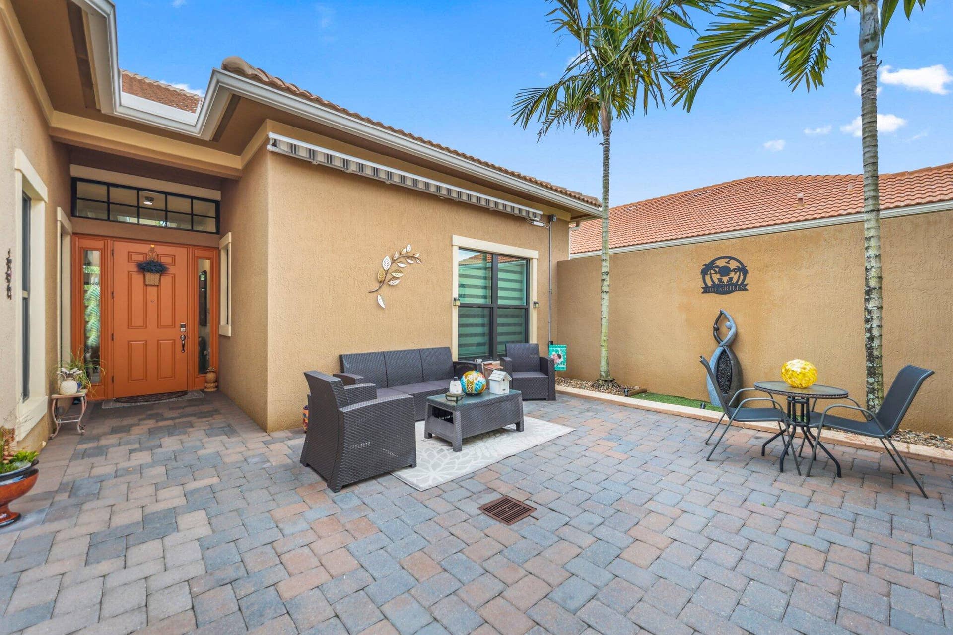 9368 Cantal Circle E, Parkland, FL 33076 Courtyard
