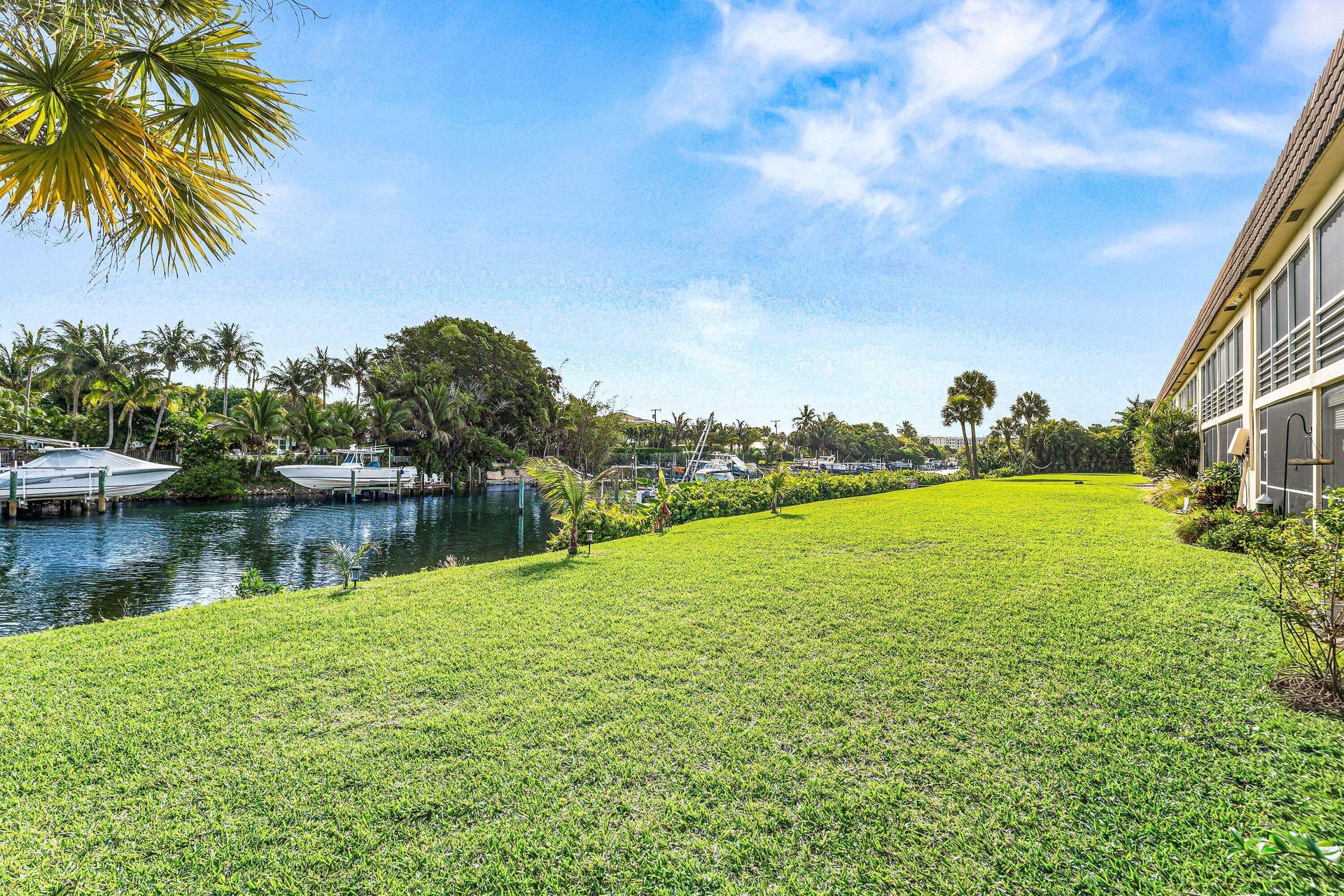 342 Southwind Drive, #102, North Palm Beach, FL 33408 Back of Condo