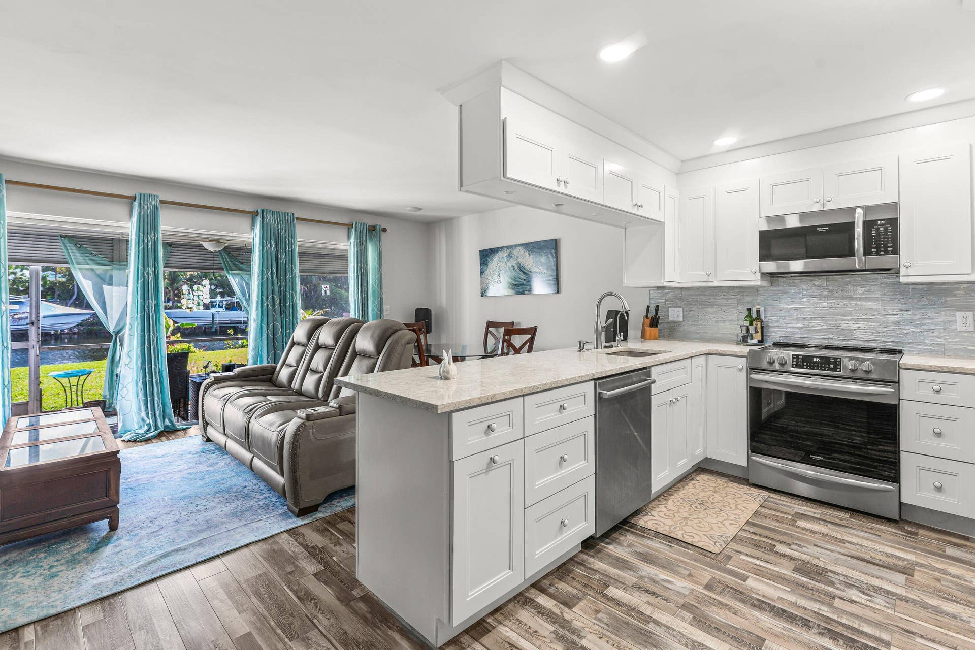 342 Southwind Drive, #102, North Palm Beach, FL 33408 Kitchen